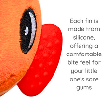 Laden Sie das Bild in den Galerie-Viewer, Gummee Plüsch Fishee Beißkumpel