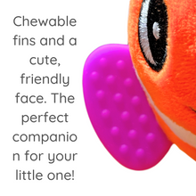 Laden Sie das Bild in den Galerie-Viewer, Gummee Plüsch Fishee Beißkumpel