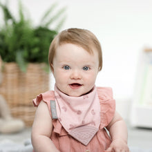 Laden Sie das Bild in den Galerie-Viewer, Neckerchew Chewy & Co Beißlätzchen