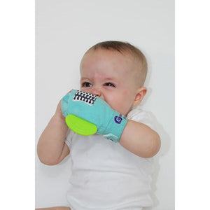 gummee glove teething mitten for toddlers teether chew mitt in use