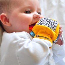 Laden Sie das Bild in den Galerie-Viewer, gummee glove teething mitten for babies teething ring set with silicone baby teether in use